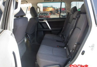 Подержанный автомобиль Toyota Land Cruiser Prado 2019 года (8 фото)