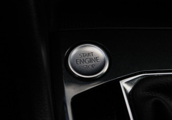 Подержанный автомобиль Volkswagen Tiguan 2021 года (20 фото)