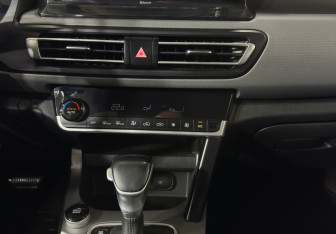 Подержанный автомобиль Kia Seltos 2020 года (14 фото)