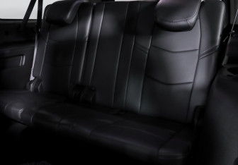 Подержанный автомобиль Cadillac Escalade Suv 2015 года (17 фото)