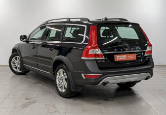 Подержанный автомобиль Volvo XC70 2014 года (7 фото)