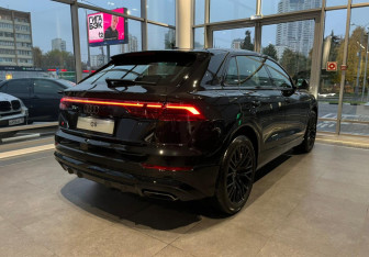 Новый Audi Q8 2025 (4 фото)