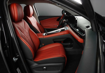 Подержанный автомобиль Exeed RX 2023 года (6 фото)