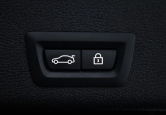 Подержанный автомобиль BMW X4 2018 года (15 фото)