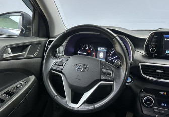 Подержанный автомобиль Hyundai Tucson 2018 года (19 фото)
