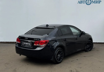 Подержанный автомобиль Chevrolet Cruze Sedan 2012 года (8 фото)