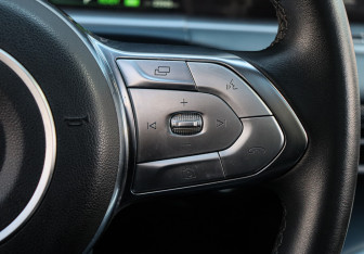 Подержанный автомобиль Voyah Free 2023 года (25 фото)