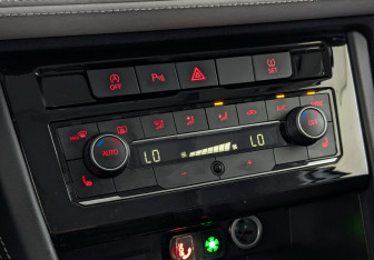 Подержанный автомобиль Jetta VS5 2023 года (26 фото)