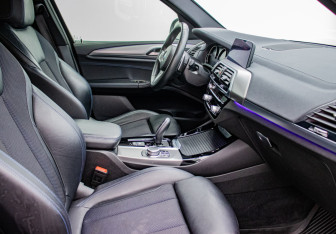 Подержанный автомобиль BMW X3 2019 года (9 фото)