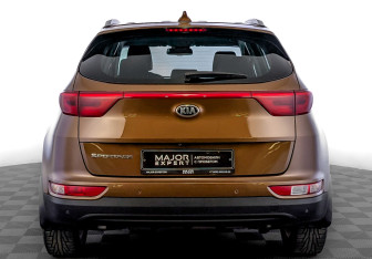 Подержанный автомобиль Kia Sportage 2017 года (6 фото)