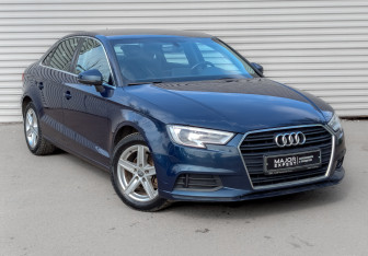 Подержанный автомобиль Audi A3 Sedan 2017 года (5 фото)