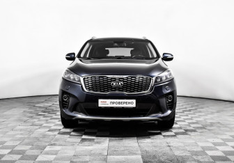 Подержанный автомобиль Kia Sorento 2019 года (2 фото)