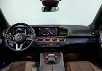 Подержанный автомобиль Mercedes-Benz GLE 2020 года (14 фото)