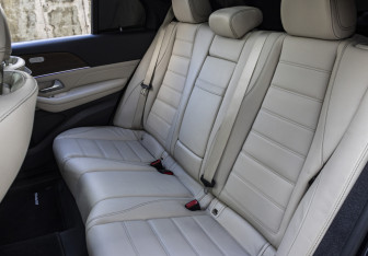 Подержанный автомобиль Mercedes-Benz GLE 2020 года (35 фото)