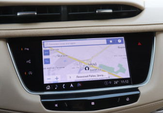 Подержанный автомобиль Cadillac XT5 2021 года (15 фото)