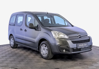 Подержанный автомобиль Citroen Berlingo 2021 года (3 фото)