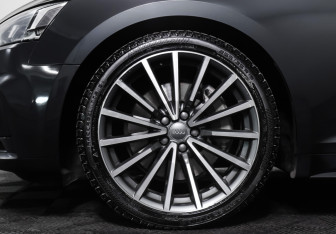 Подержанный автомобиль Audi A5 Liftback 2019 года (28 фото)