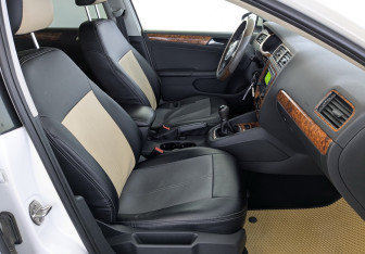 Подержанный автомобиль Volkswagen Jetta Sedan 2014 года (23 фото)