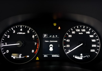 Подержанный автомобиль Hyundai Creta 2016 года (13 фото)