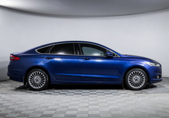 Подержанный автомобиль Ford Mondeo Sedan 2015 года (4 фото)