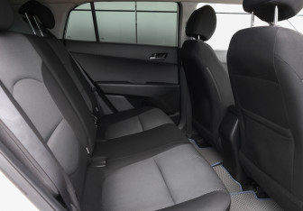 Подержанный автомобиль Hyundai Creta 2016 года (12 фото)