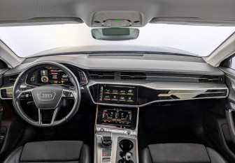 Подержанный автомобиль Audi A6 Sedan 2021 года (14 фото)