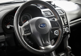 Подержанный автомобиль Subaru Forester Suv 2015 года (13 фото)