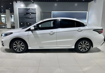 Подержанный автомобиль Omoda S5 2023 года (7 фото)