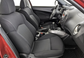 Подержанный автомобиль Nissan Juke 2014 года (24 фото)
