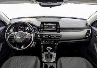Подержанный автомобиль Kia Seltos 2021 года (14 фото)