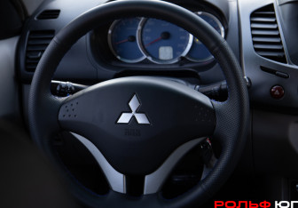 Подержанный автомобиль Mitsubishi L200 2008 года (12 фото)
