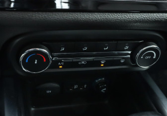 Подержанный автомобиль Chery Tiggo 4 2019 года (18 фото)