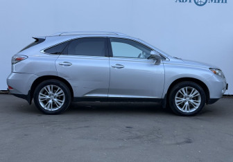 Подержанный автомобиль Lexus RX 2011 года (4 фото)