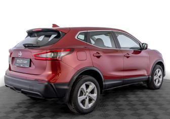 Подержанный автомобиль Nissan Qashqai 2019 года (5 фото)