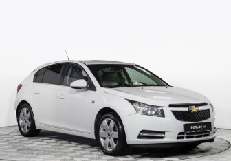 Подержанный автомобиль Chevrolet Cruze Hatchback 2012 года (2 фото)