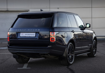 Подержанный автомобиль Land Rover Range Rover 2018 года (6 фото)