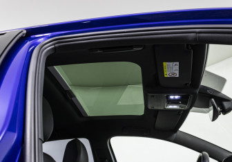 Подержанный автомобиль Volkswagen Golf Hatchback 2021 года (19 фото)