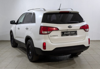 Подержанный автомобиль Kia Sorento 2020 года (27 фото)