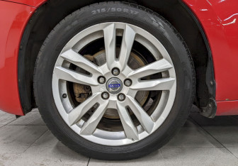 Подержанный автомобиль Volvo S60 2012 года (18 фото)