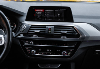 Подержанный автомобиль BMW X3 2020 года (11 фото)