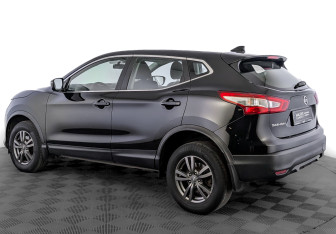 Подержанный автомобиль Nissan Qashqai 2018 года (7 фото)