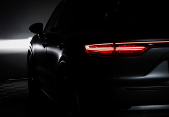 Подержанный автомобиль Porsche Cayenne 2019 года (30 фото)