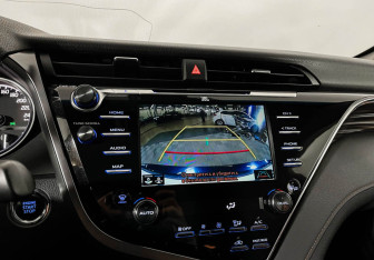 Подержанный автомобиль Toyota Camry Sedan 2019 года (15 фото)