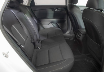 Подержанный автомобиль Kia Cerato Sedan 2018 года (10 фото)