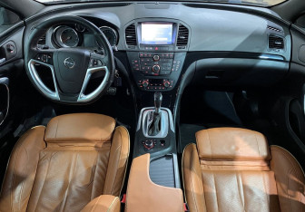 Подержанный автомобиль Opel Insignia Liftback 2013 года (11 фото)