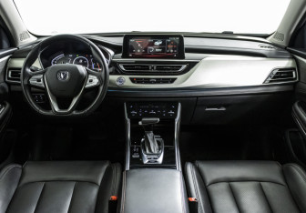 Подержанный автомобиль Changan CS75 2022 года (14 фото)