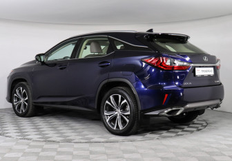 Подержанный автомобиль Lexus RX 2017 года (7 фото)