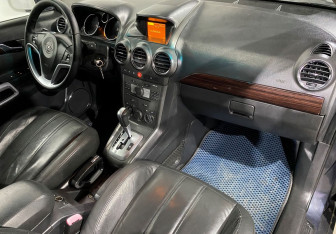 Подержанный автомобиль Opel Antara 2008 года (10 фото)