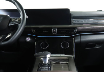 Подержанный автомобиль Exeed VX 2023 года (14 фото)