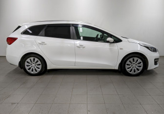 Подержанный автомобиль Kia Ceed Wagon 2018 года (4 фото)